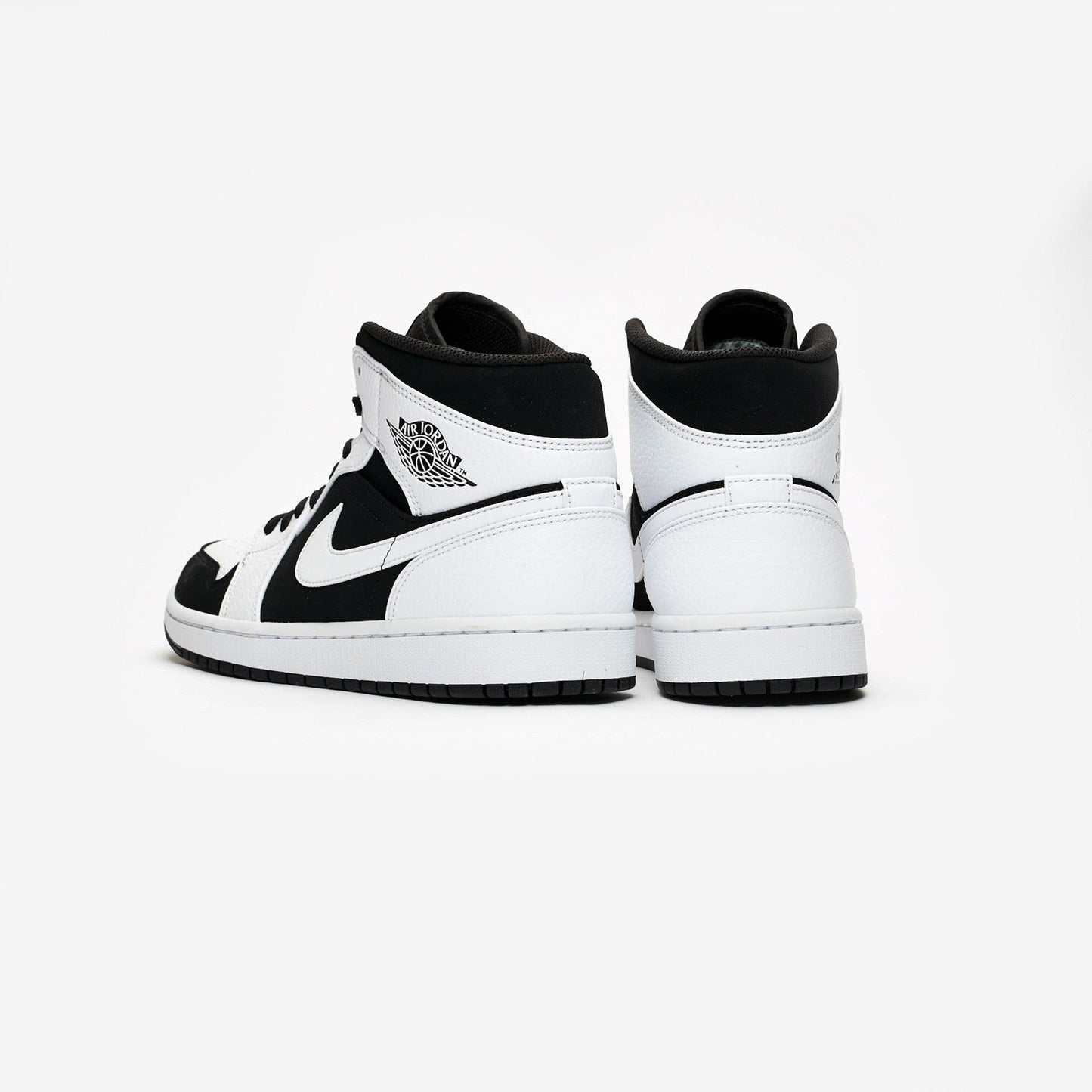 Jordan 1 Retro Mid Tuxedo