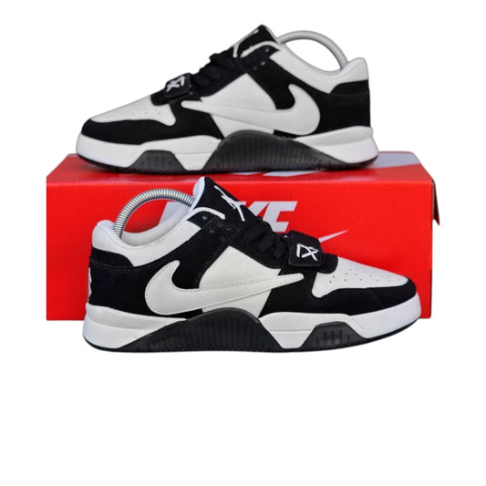 Jordan Cut The Check x Travis Scott Black/white