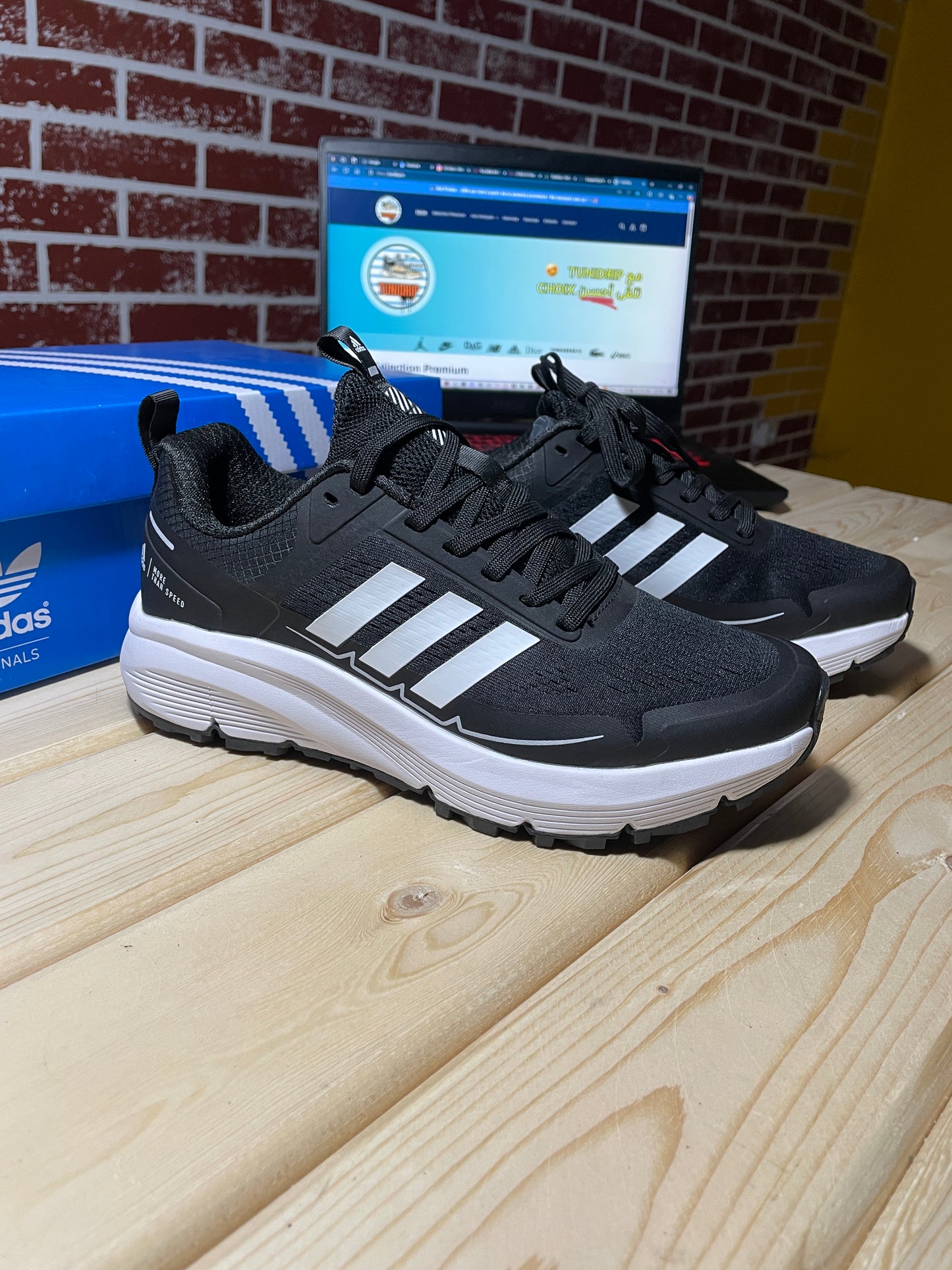 Adidas Trail Runner black & white