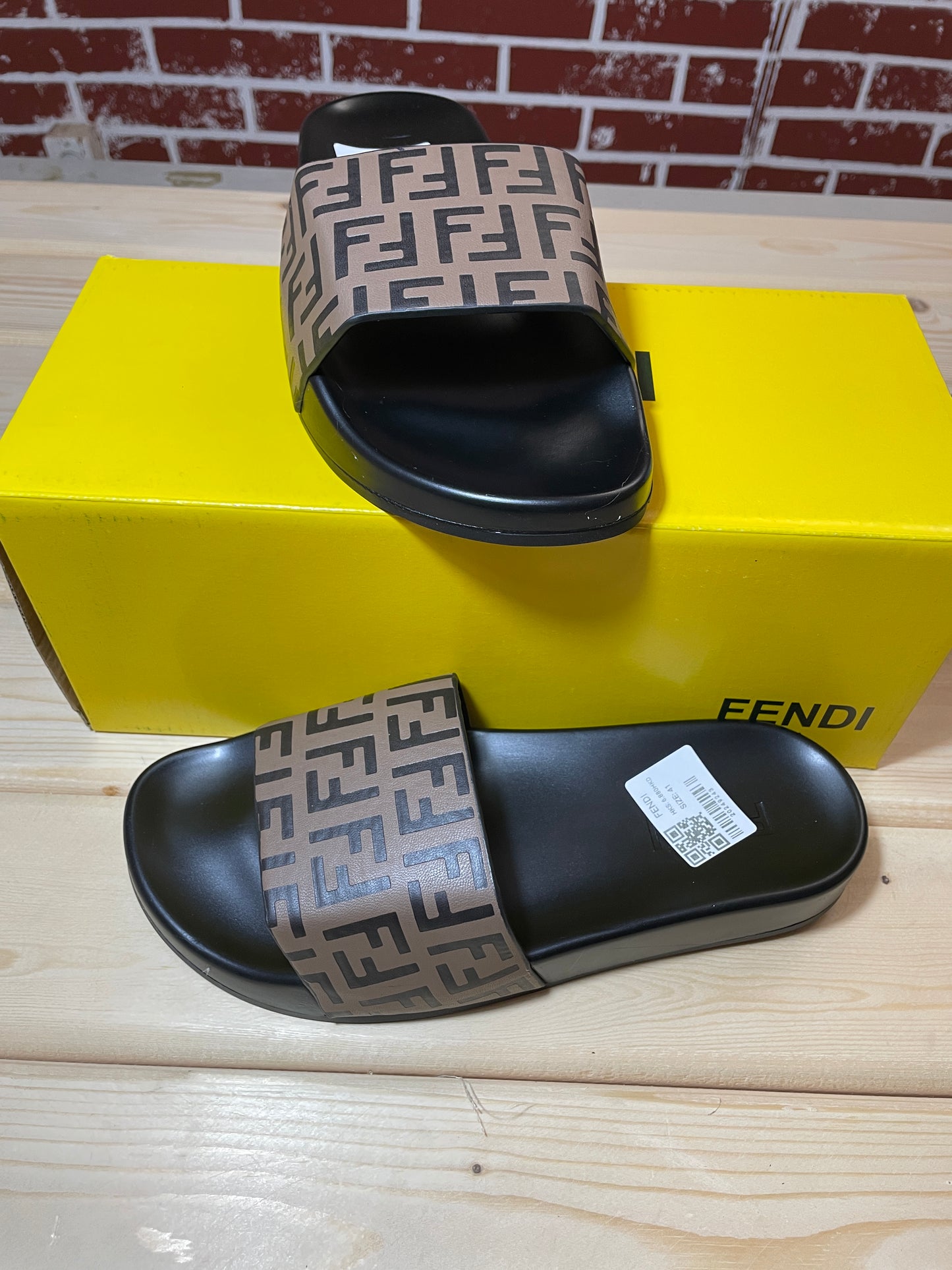Claquette FENDI BROWN