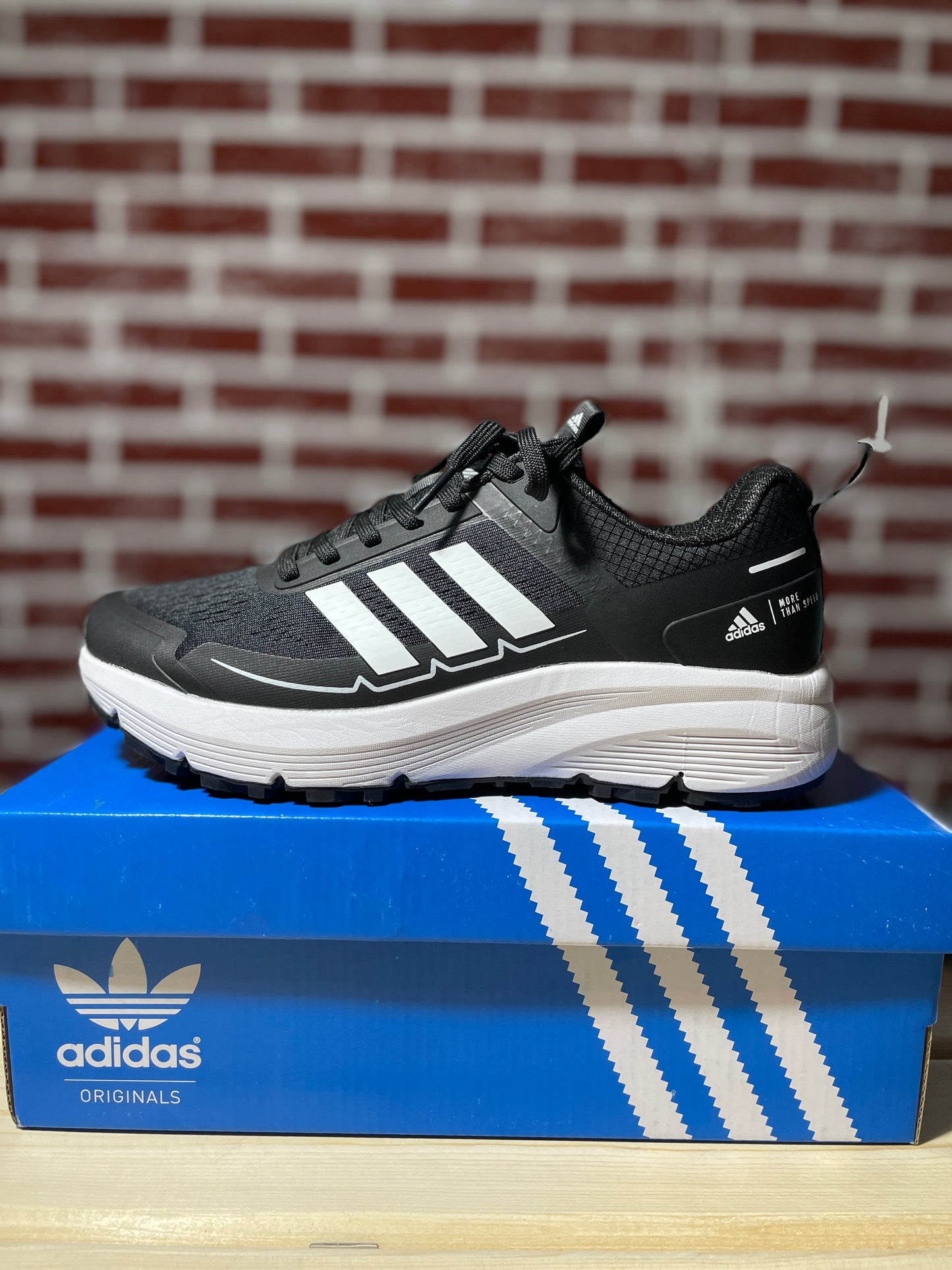 Adidas Trail Runner black & white