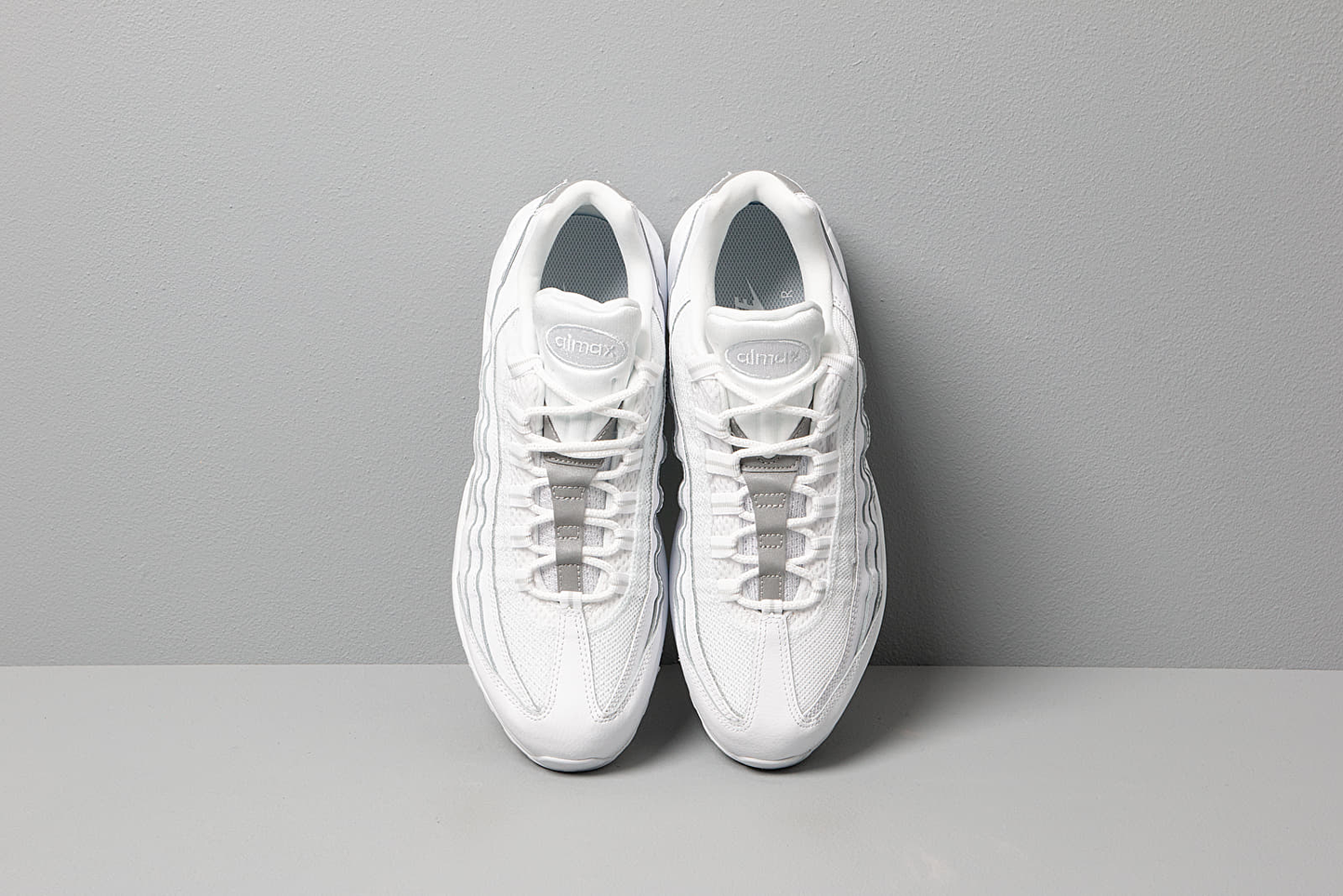 Nike Air Max 95 Triple White