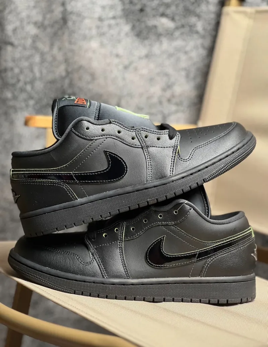 Air Jordan 1 Low SE 'Black Cat Mascot'