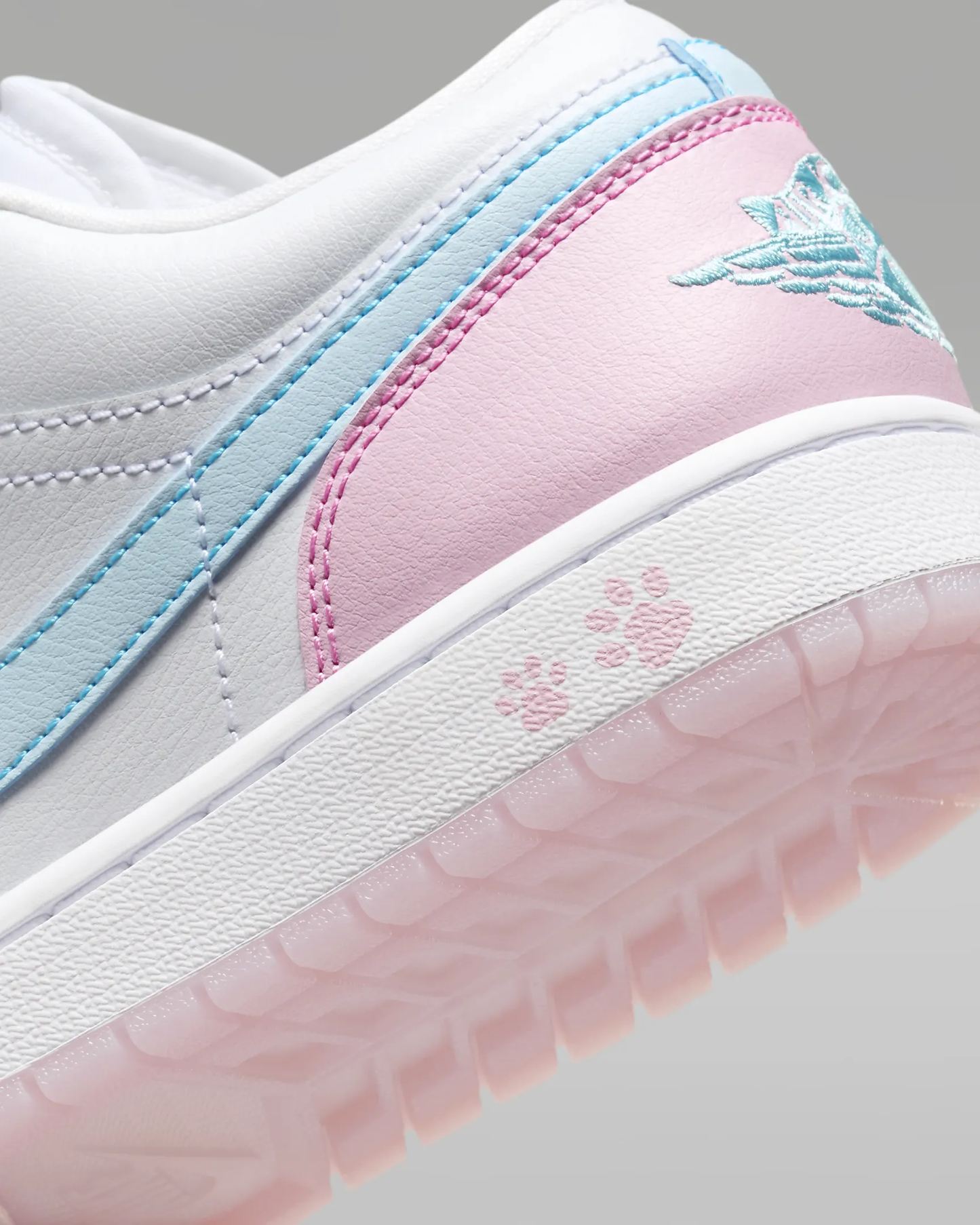 AIR JORDAN 1 LOW PAW PRINT