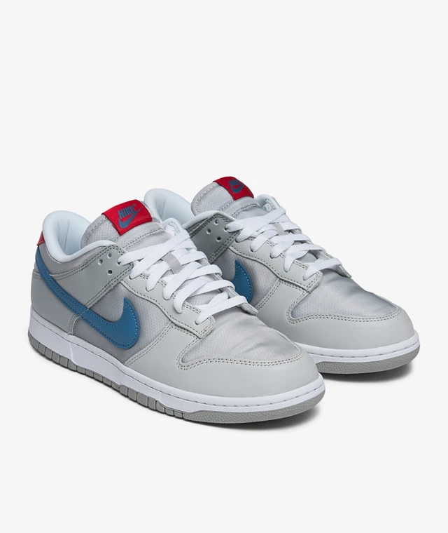 Baskets Nike Dunk Low - QS silver surfer