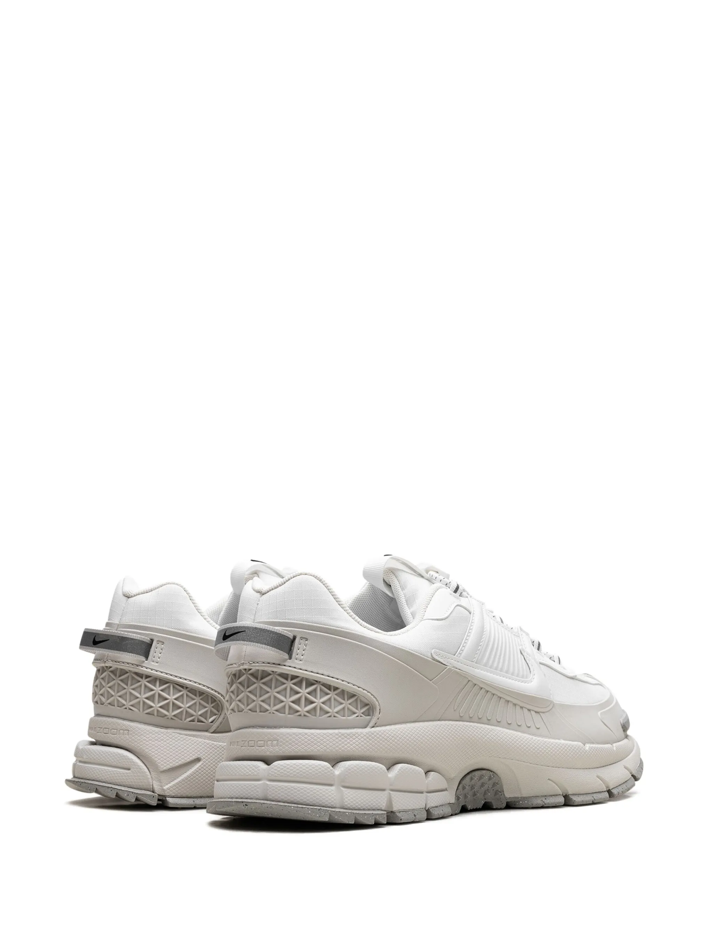 Nike Zoom Vomero Roam white - grey