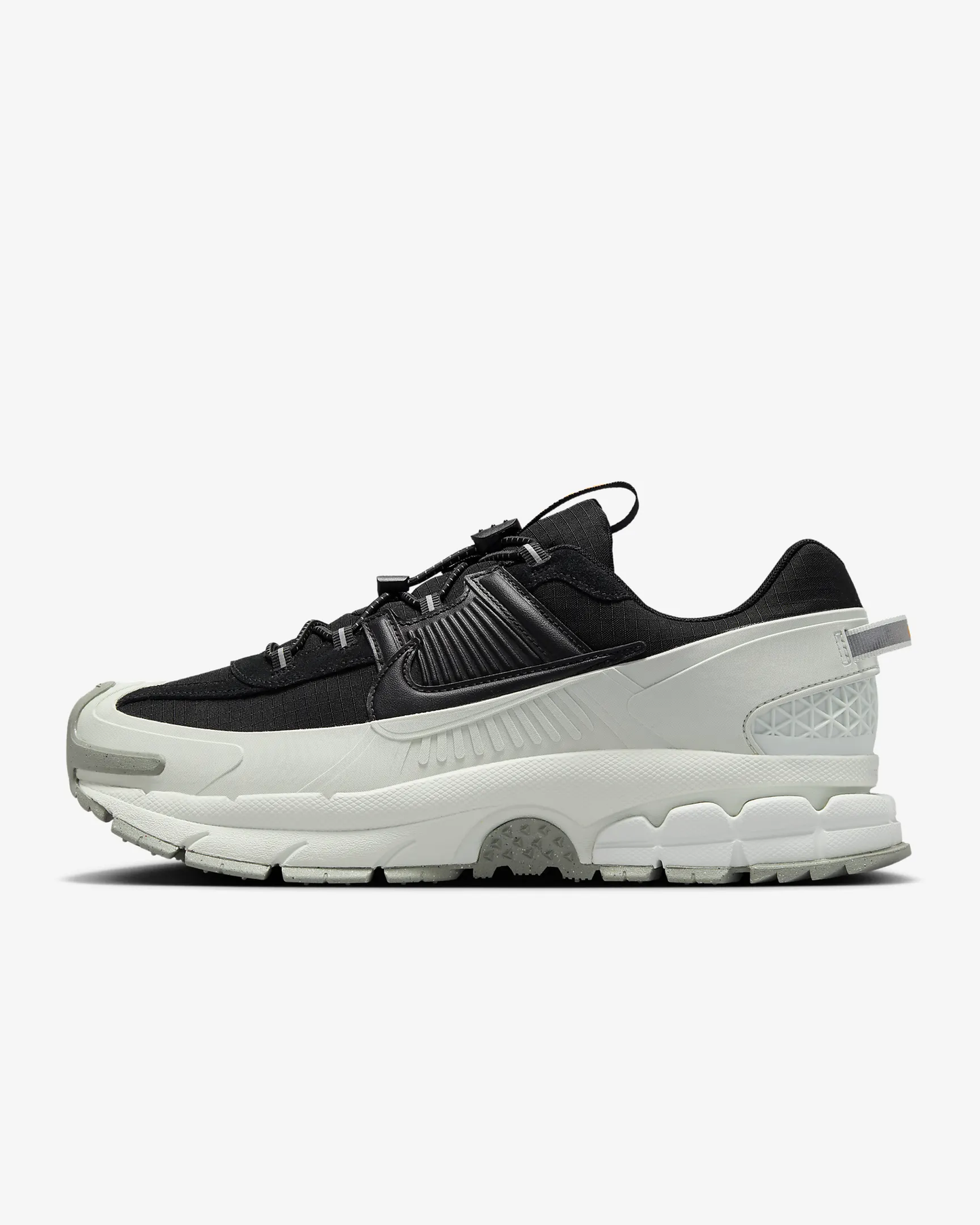 Nike Zoom Vomero Roam black-white