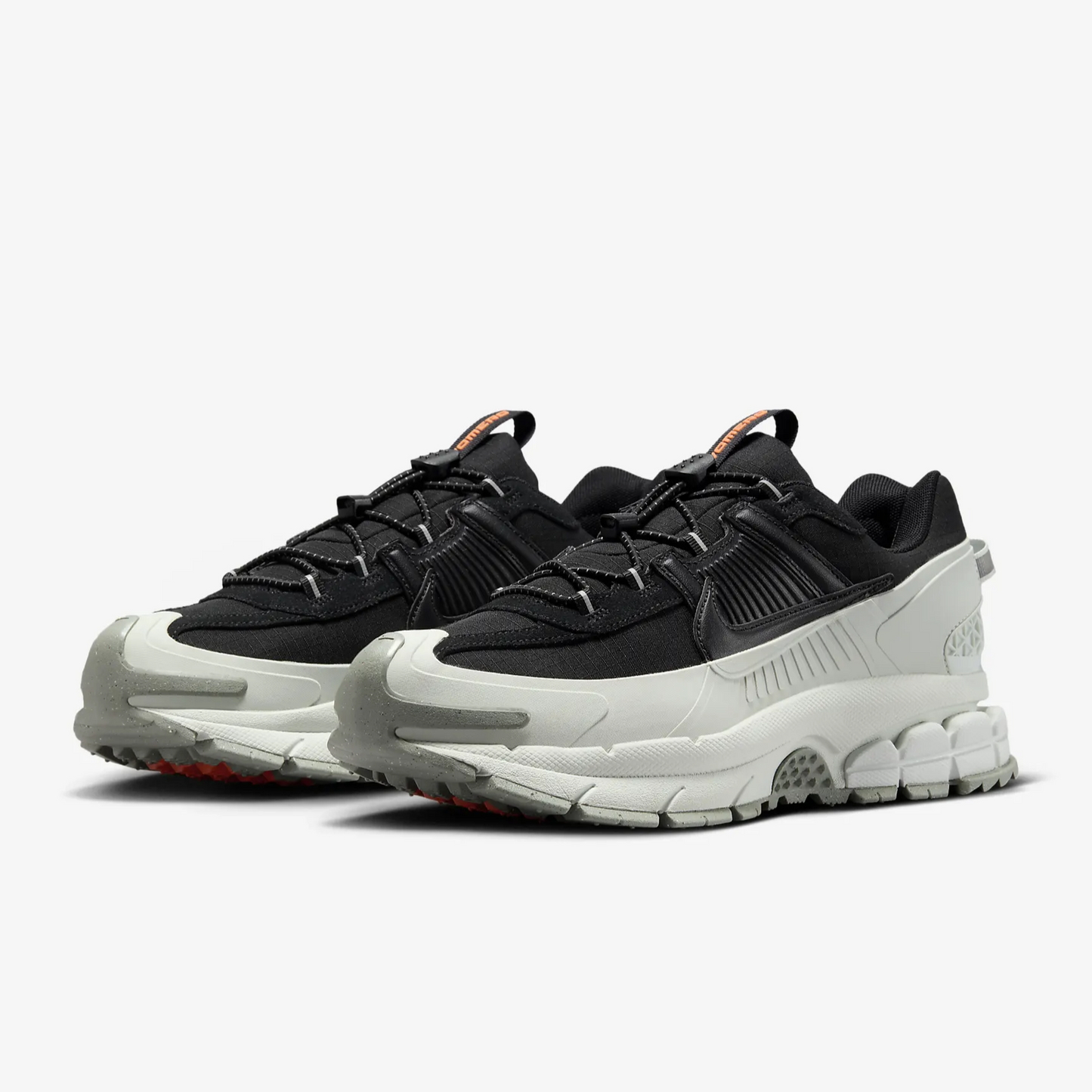 Nike Zoom Vomero Roam black-white