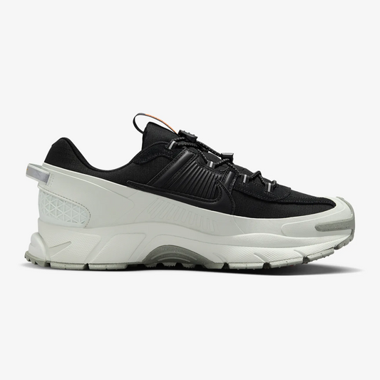 Nike Zoom Vomero Roam black-white