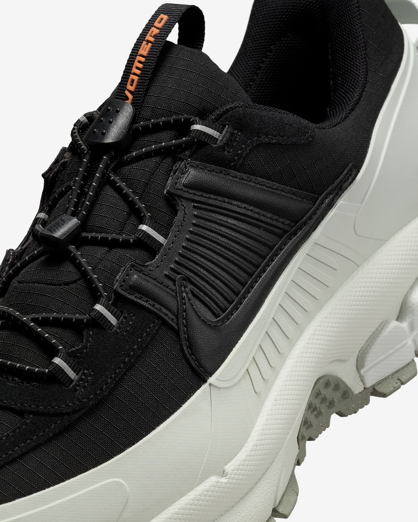 Nike Zoom Vomero Roam black-white