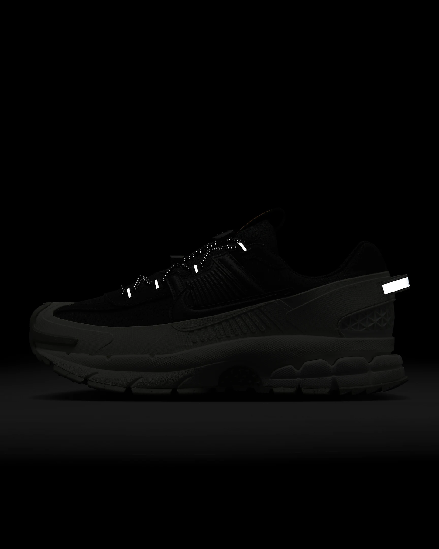 Nike Zoom Vomero Roam black-white