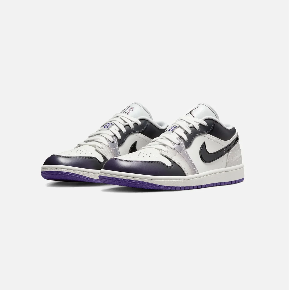 NIKE Air Jordan 1 Low SE "Punk Rock"