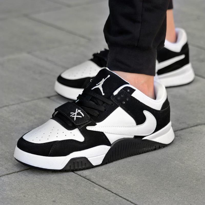 Jordan Cut The Check x Travis Scott Black/white