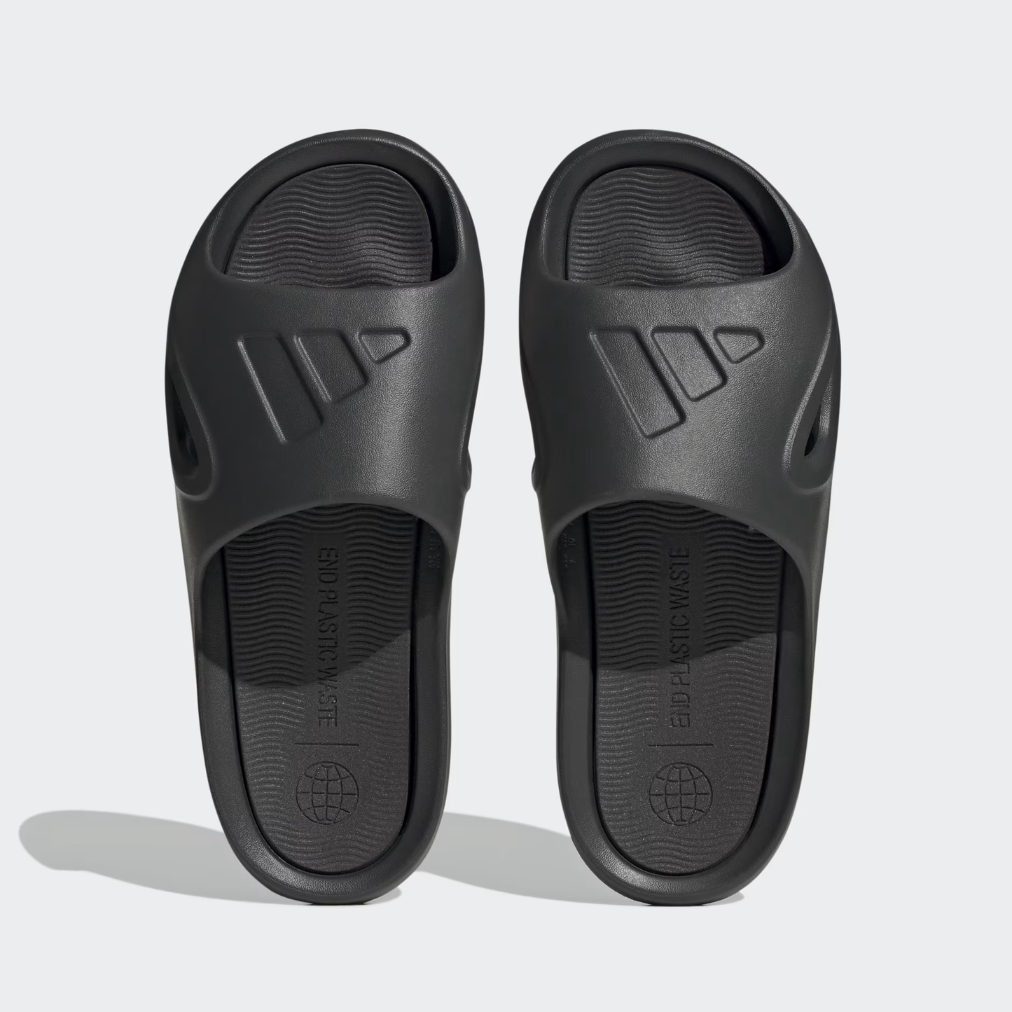 claquette Adidas dark black sandals