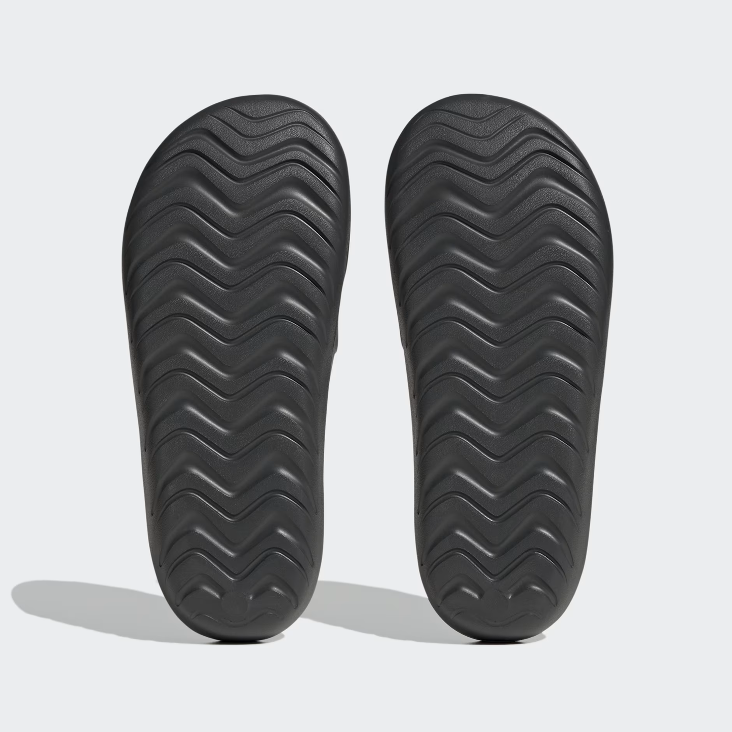 claquette Adidas dark black sandals