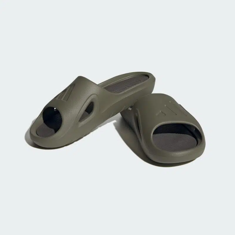 claquette Adidas forest green sandals