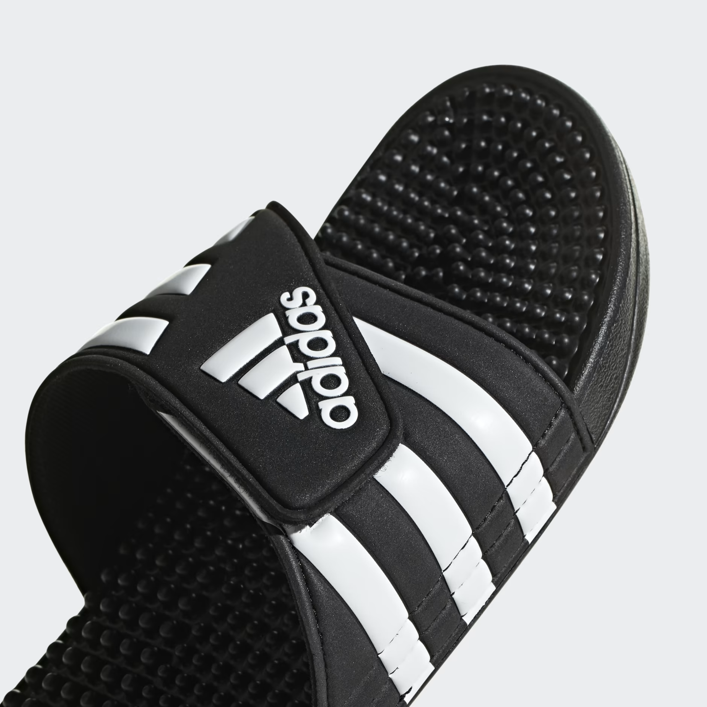 Claquette adidas " Adissage " black - white stripes