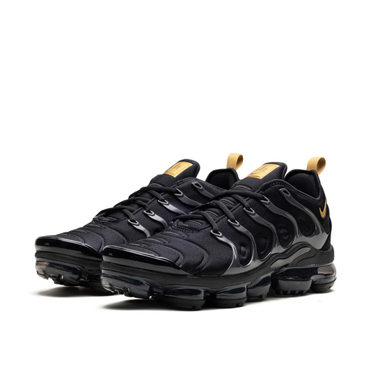 Nike Air VaporMax Plus black / gold