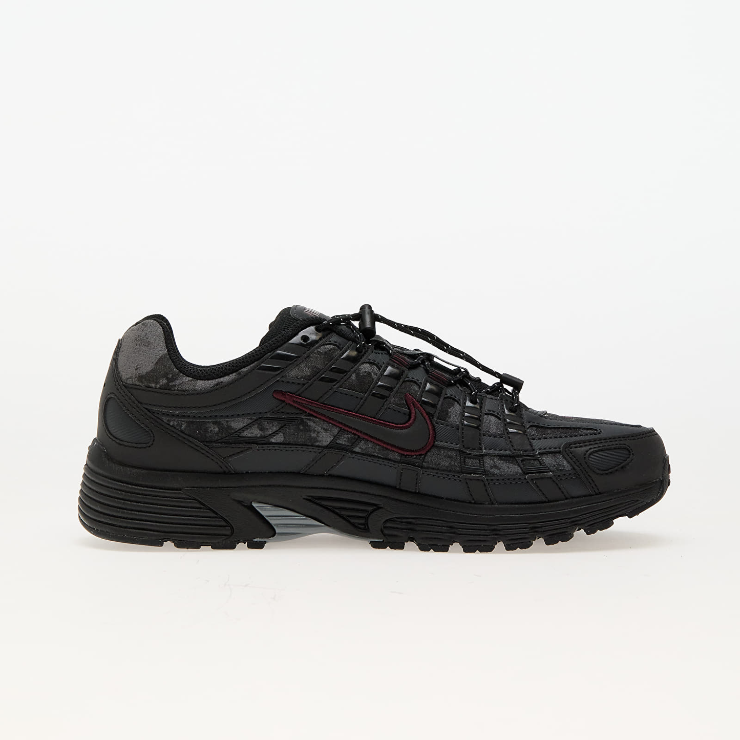 Nike W P-6000 black-red military
