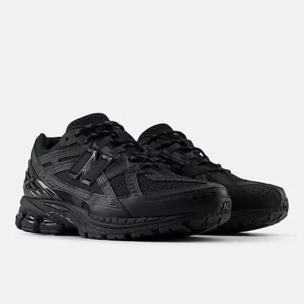 New Balance 1906 all black