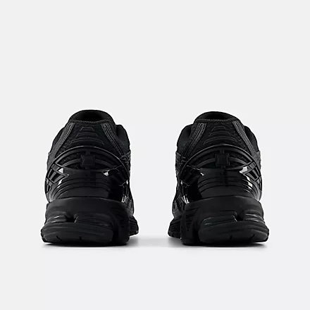 New Balance 1906 all black