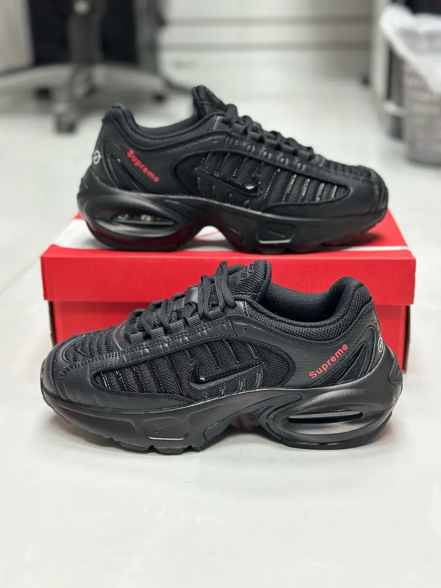 Nike Air max Tailwind Supreme