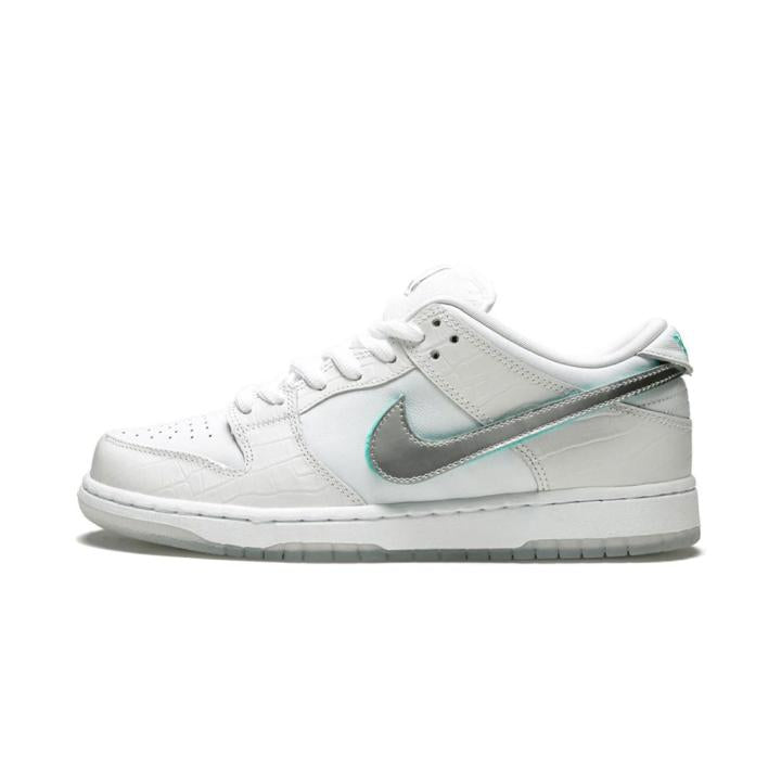 Nike SB Dunk Low Diamond Supply Co White Diamond