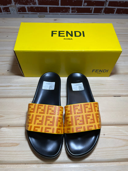 Claquette FENDI yellow - orange logo