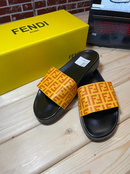 Claquette FENDI yellow - orange logo