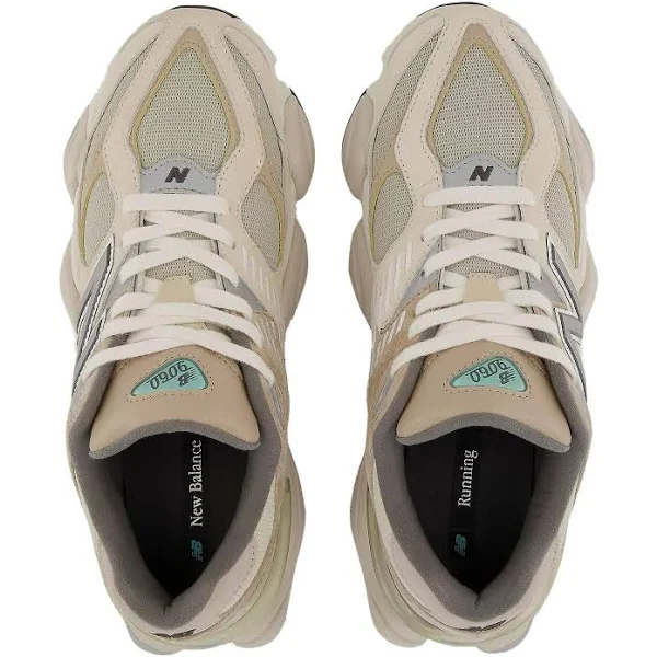 New Balance 9060 cream beige