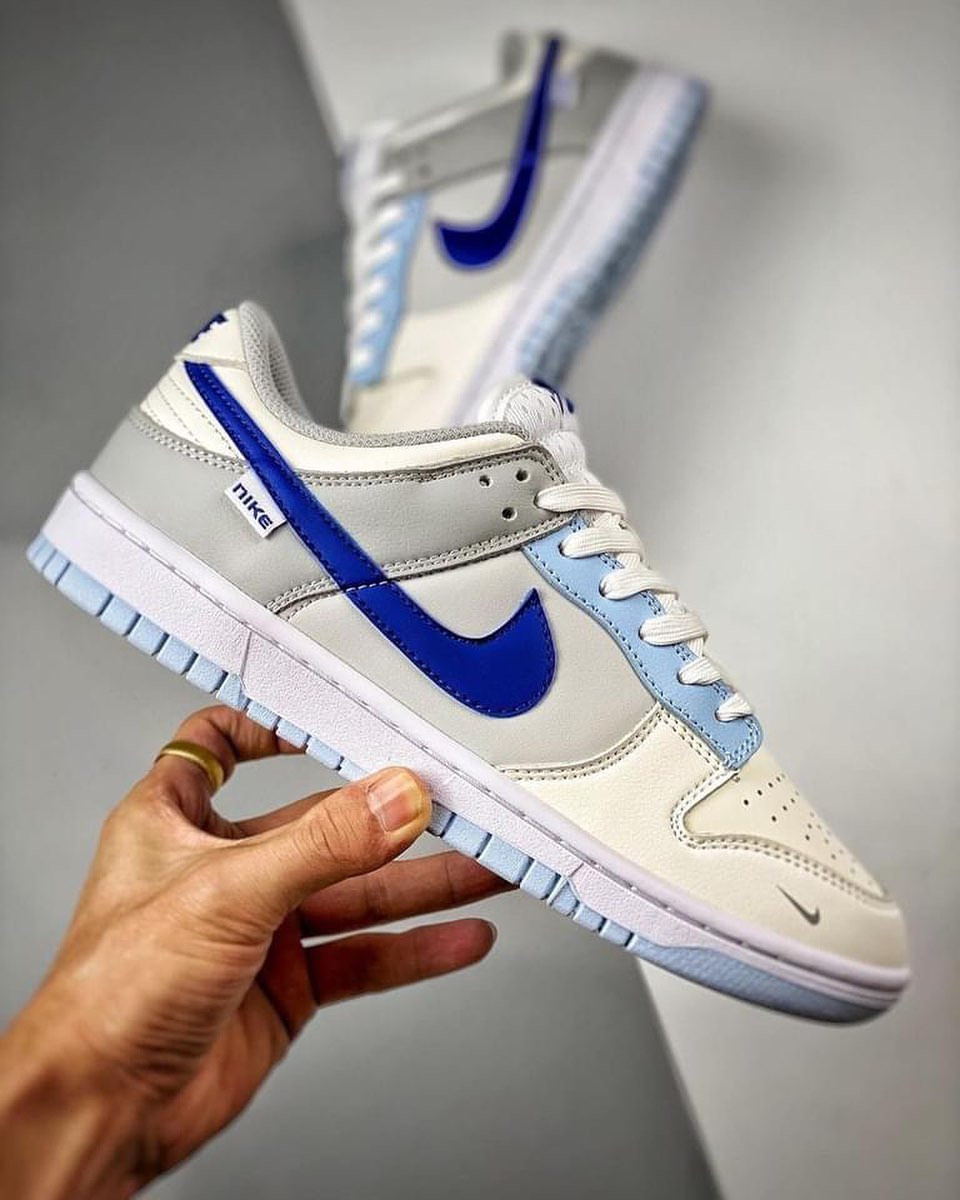 Nike Dunk Low Ivory Hyper Royal
