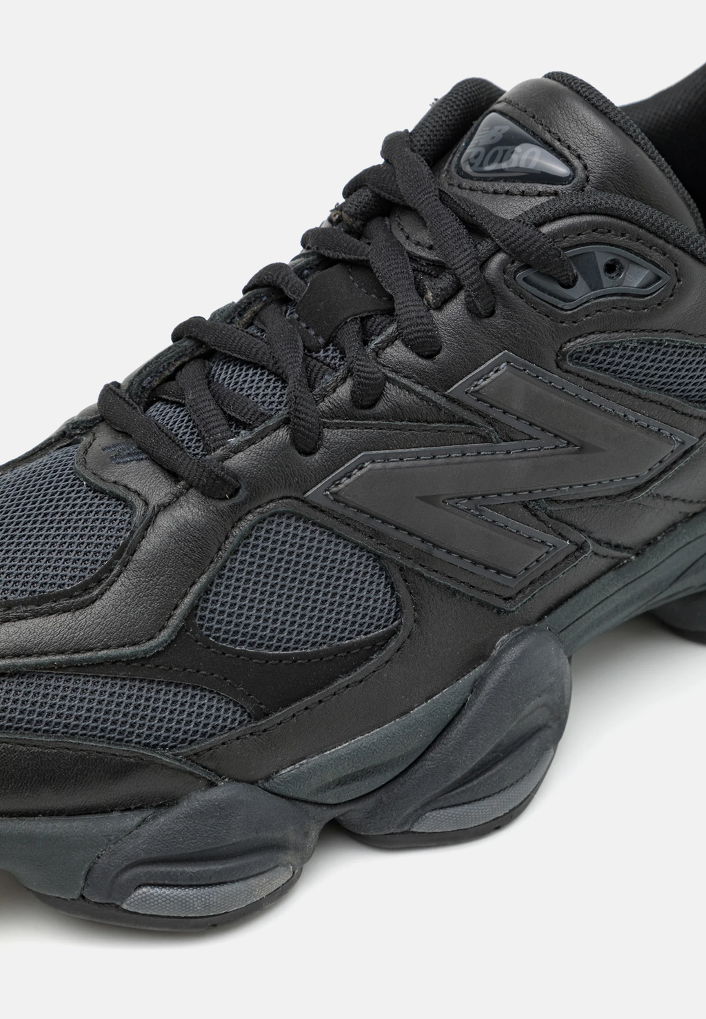 New Balance 9060 BLACK LEATHER