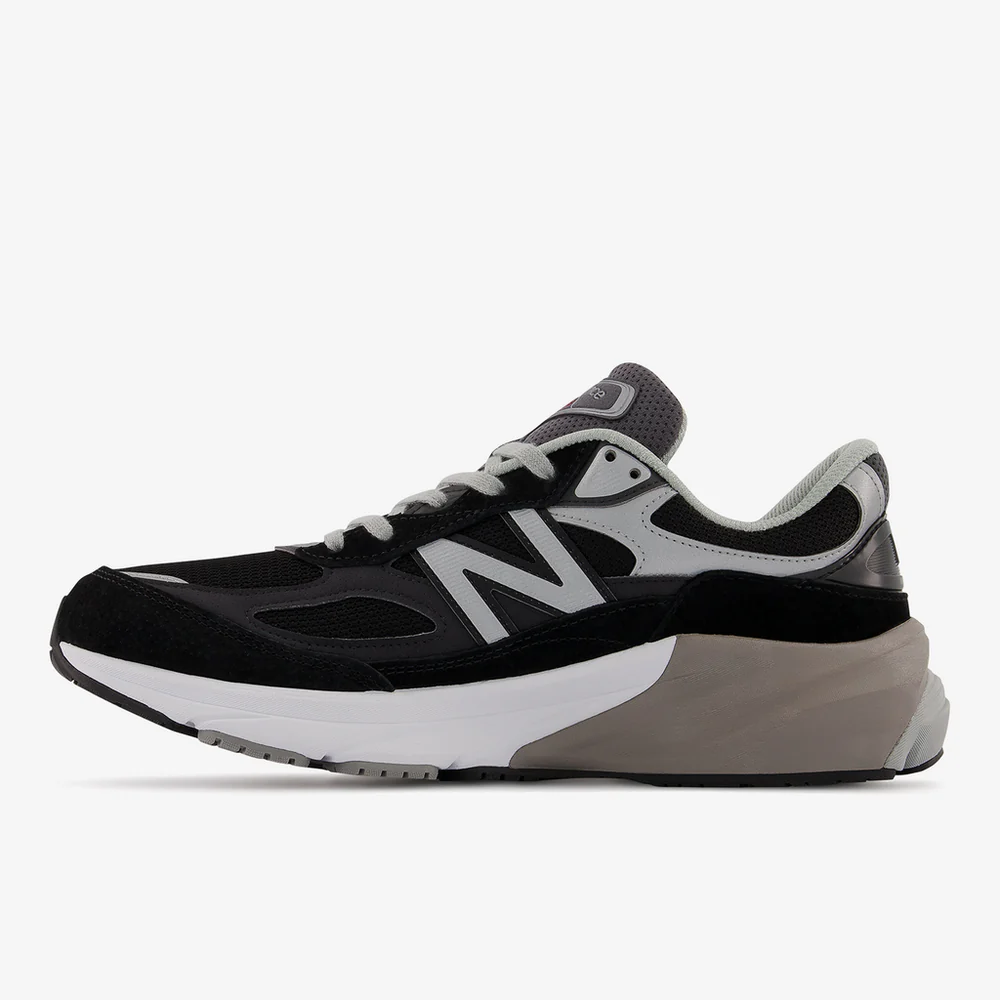 New Balance 990 v6 Core Black