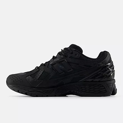 New Balance 1906 all black