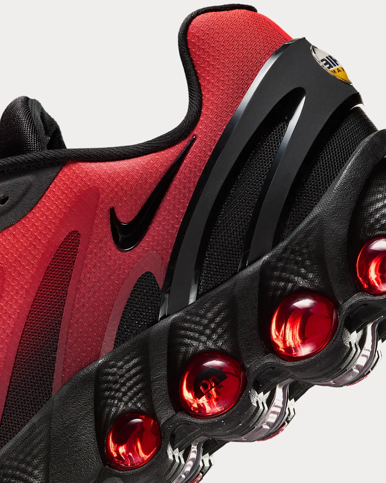 Nike - Air Max Dn8 Black / Gym Red / Bright Crimson / Black Low