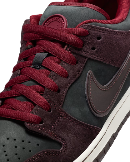 Nike SB Dunk Low Pro x Riot Skateshop Mahogany and Team Red