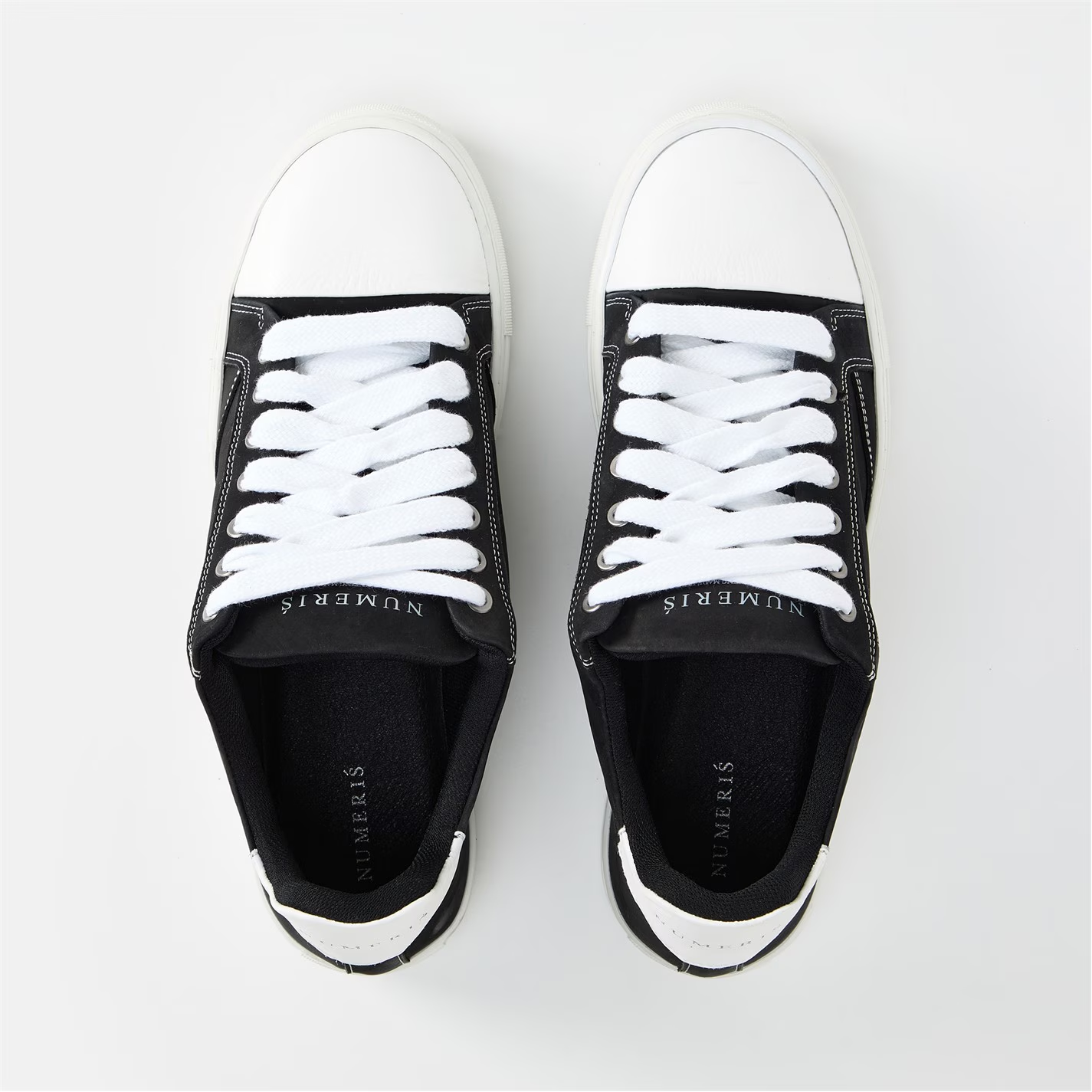 NUMERIS   Atelier contrast stitching "Acrylic Black"
