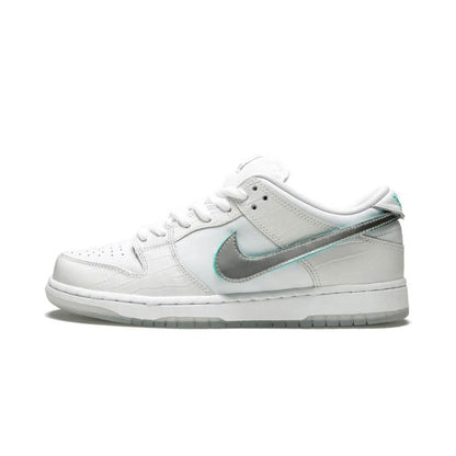 Nike SB Dunk Low Diamond Supply Co White Diamond